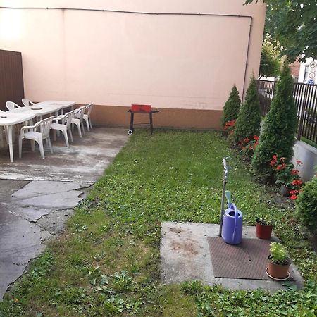 Sasfeszek Apartment Hajduszoboszlo Luaran gambar