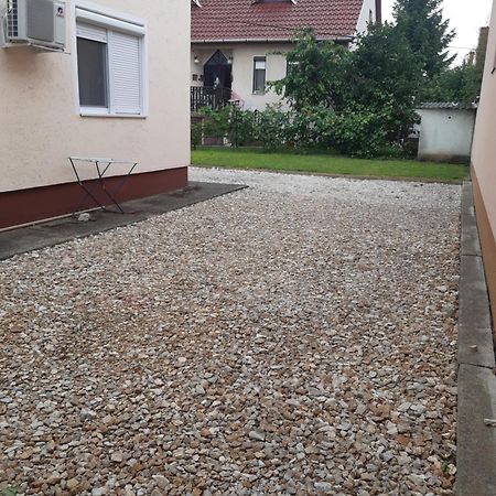 Sasfeszek Apartment Hajduszoboszlo Luaran gambar