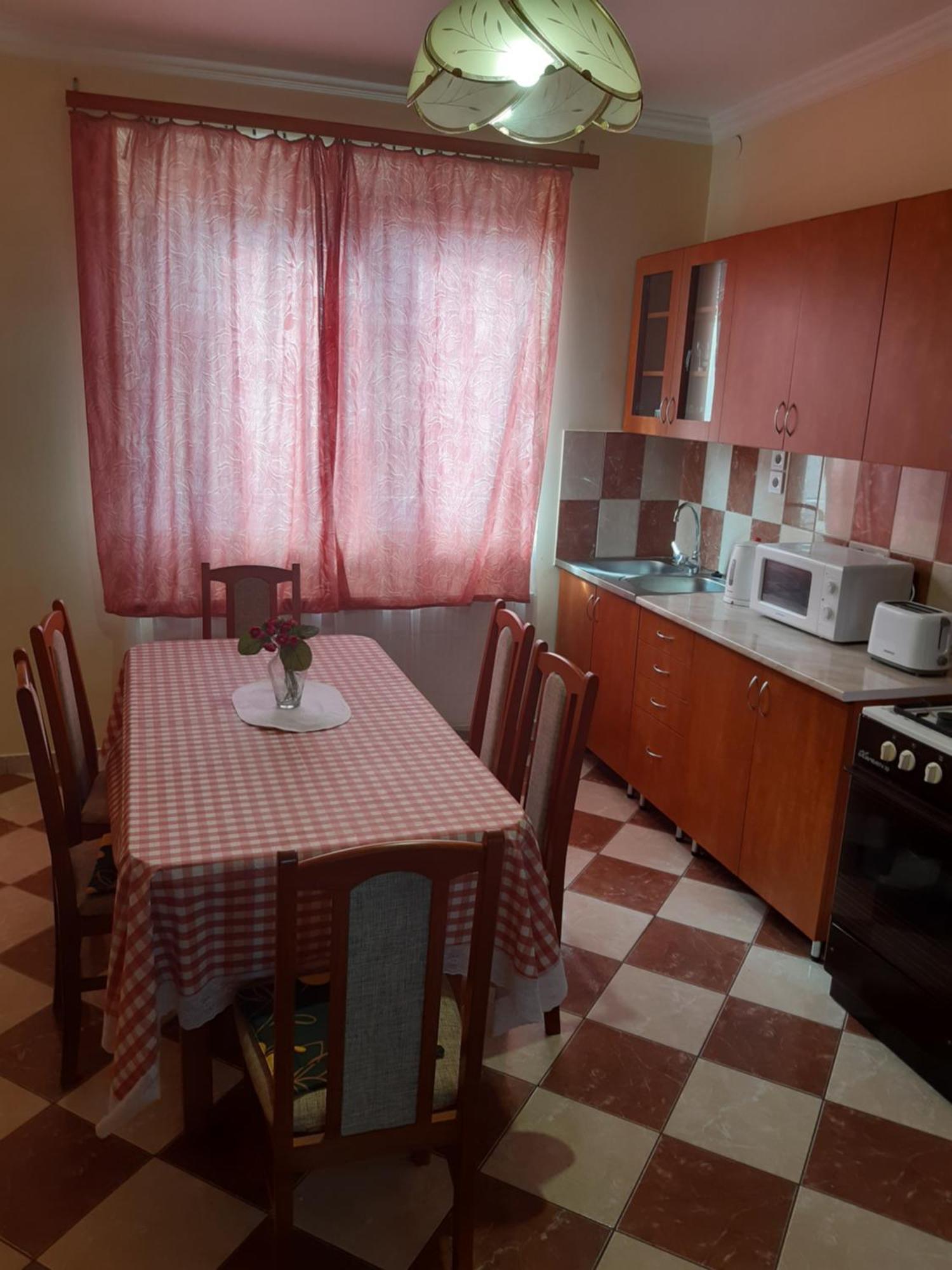Sasfeszek Apartment Hajduszoboszlo Luaran gambar